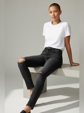 Mavi Adriana Mid Rise Super Skinny Black ripped Stretchy Jeans NWT
